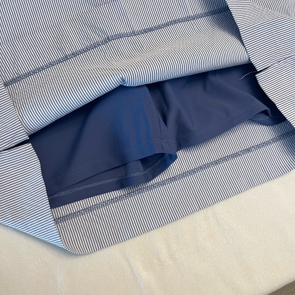 SC&Co- blue and white striped skort NWOT - Picture 2 of 5